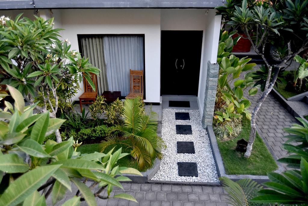 Aparthotel La House 3*